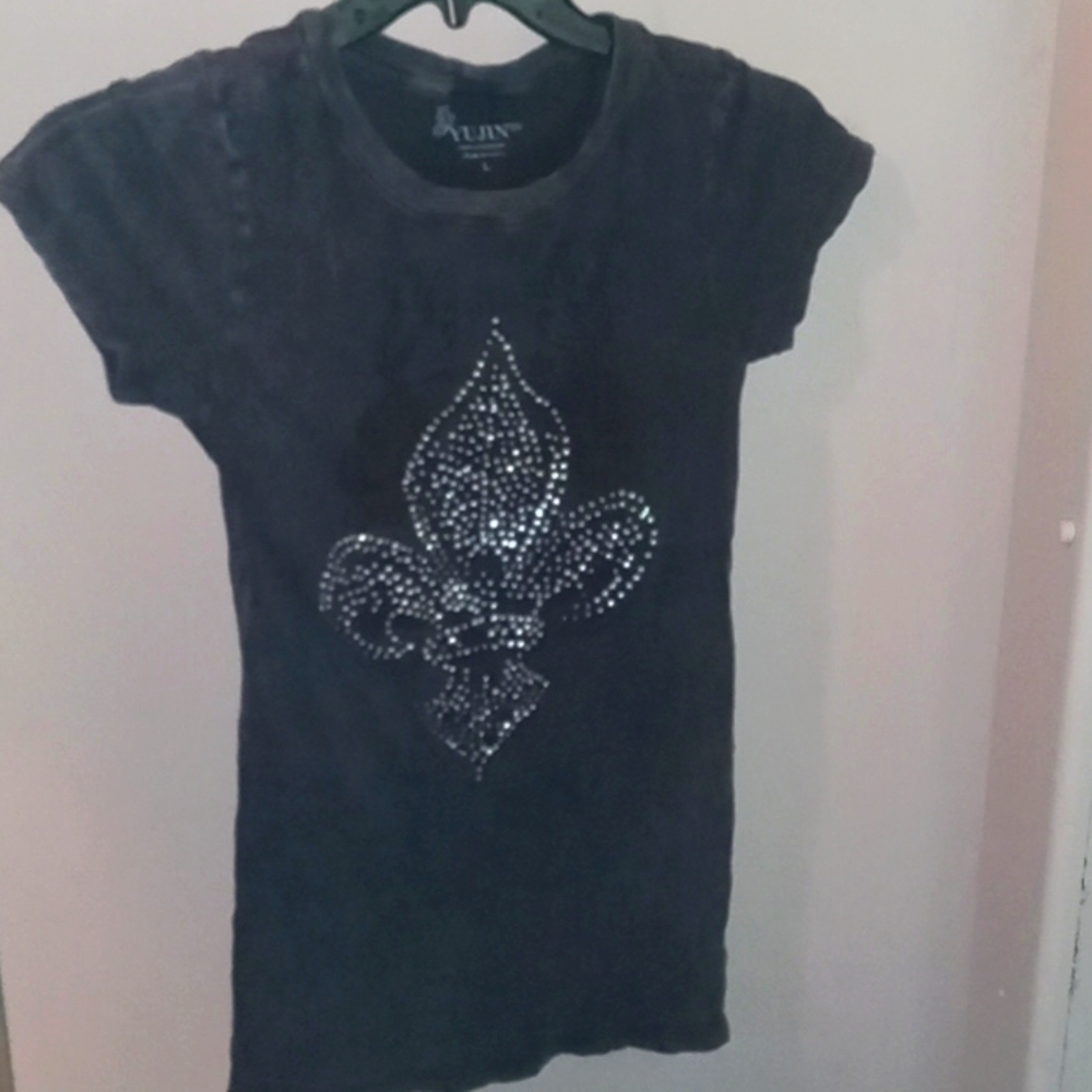 Large yujin t shirt